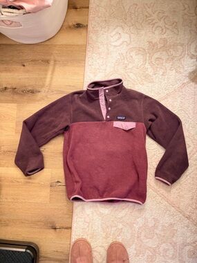 Patagonia Two-Tone Plum and Berry Fleece Pullover synchilla women’s size small